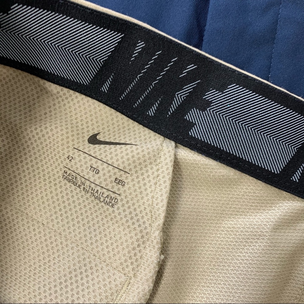 NIKE 2Pr Beige Navy Blue Golf Dri Fit Shorts 42 - Picture 2 of 11